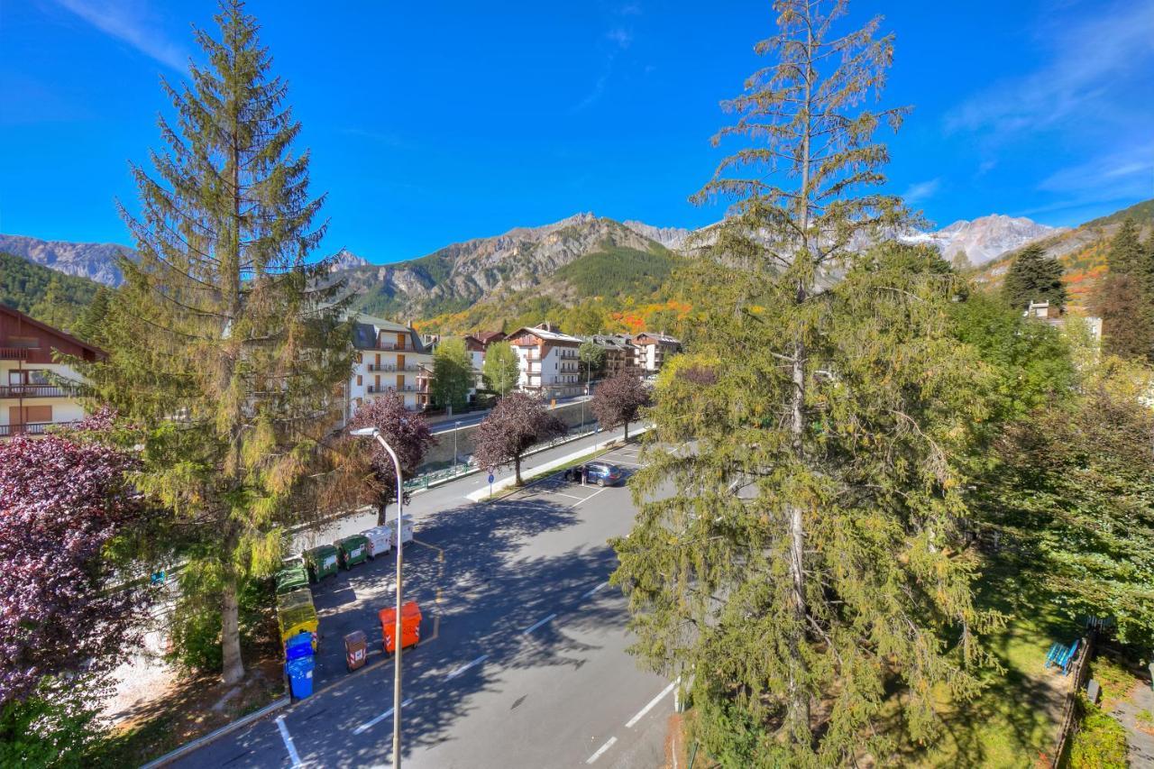 Il Rododendro City Center - Happy Rentals Bardonecchia Εξωτερικό φωτογραφία