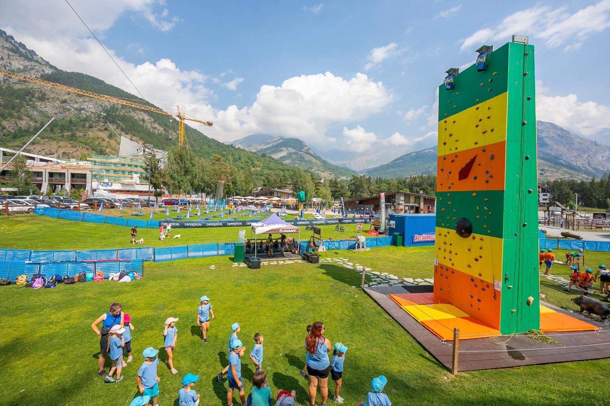 Il Rododendro City Center - Happy Rentals Bardonecchia Εξωτερικό φωτογραφία